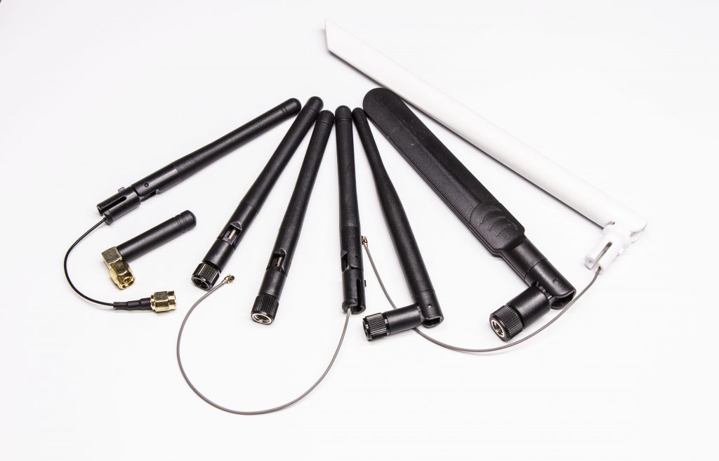 What is the function of GPS antenna? Elecbee Blog